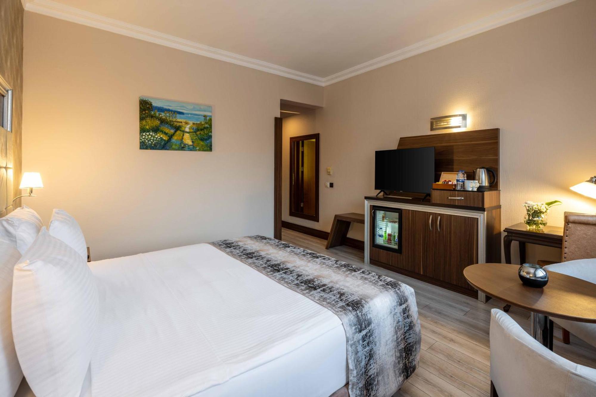 Elite Hotel Dragos Istanbul Exterior foto